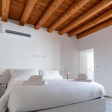 Piazza Del Lago Suites Menaggio Zewnętrze zdjęcie